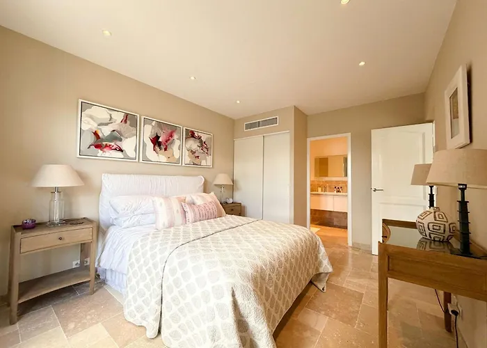Semesterbostad Maison Moderne Avec Amarrage Prive - Port - Fr-1-868-34 Grimaud