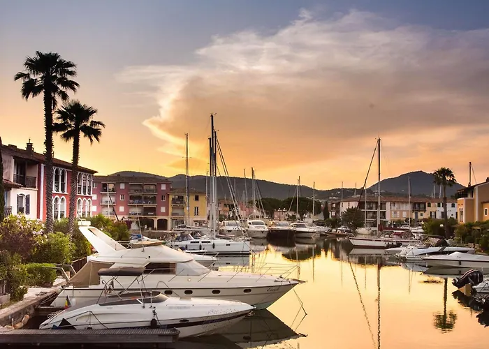 Maison Moderne Avec Amarrage Prive - Port - Fr-1-868-34 * Grimaud